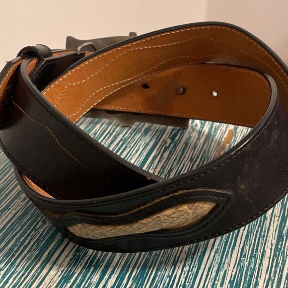 Silver Creek Collection Leather/Snake Skin Silver Buckle Belt - Picture 6 of 16